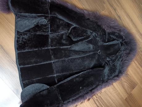 Krásny pravý kožuch, s