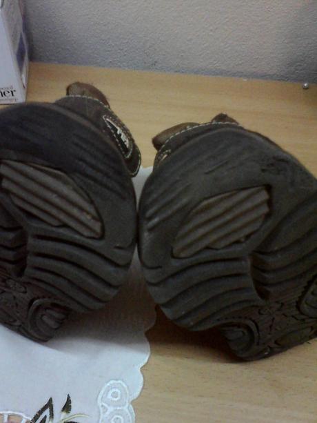 Čižmičky, lupilu,23