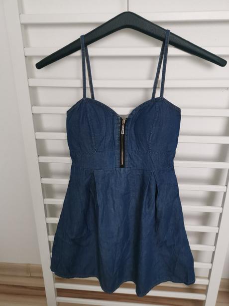 Riflové šaty na ramienka, s