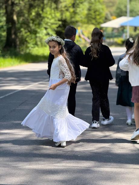 Šaty na prvé sväté prijimanie, 140