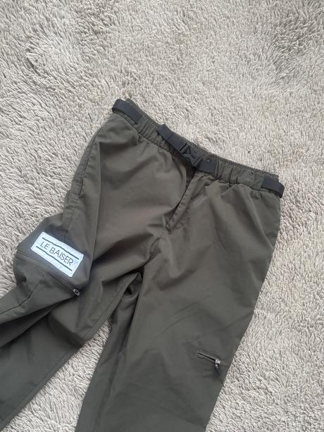 Le baiser nohavice, m