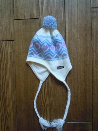 Čiapka, lonsdale,140