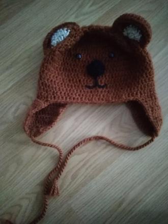 Háčkovaná čiapka medveď,
