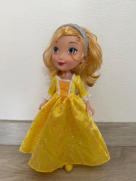 Bábika amber z rozprávky sofia prvá od disney, 