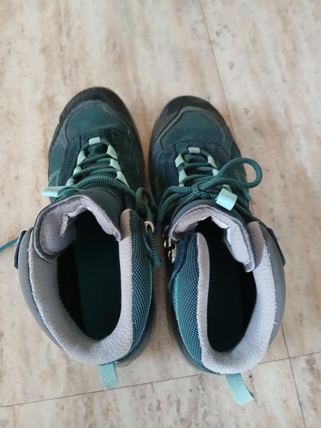 Turistické topanky z. quechua v.38, 37