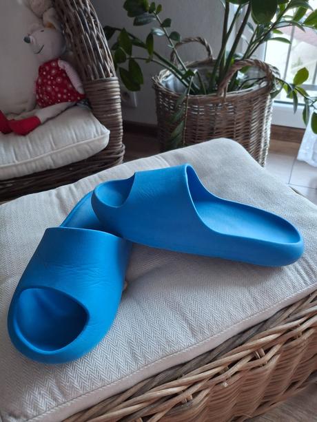 Šlapky pre chlapca z h&h velkost 39, bez poškodeni, h&m,39
