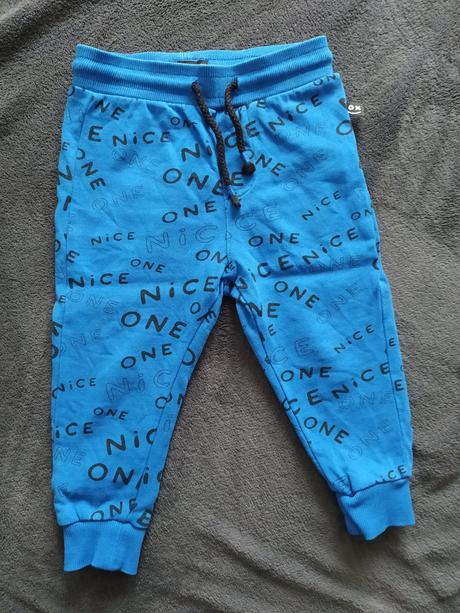 Tenké teplaky, reserved,86