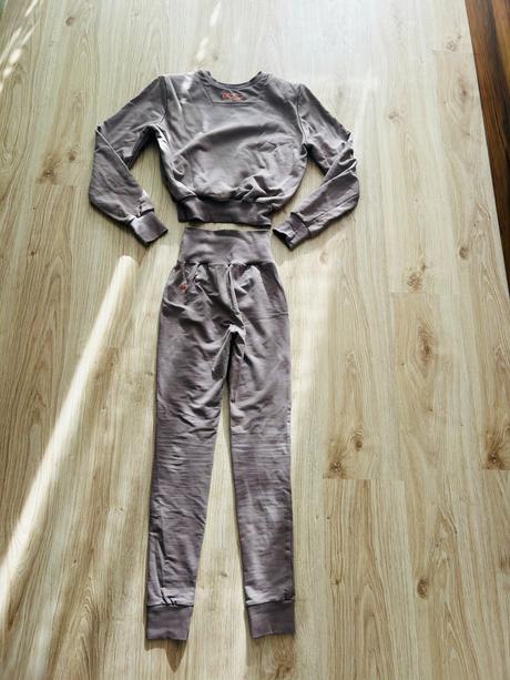 Štýlový komplet poľskej značky ola voga, pc 86 eur, s