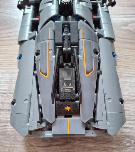 Lego technic 42173 sivé hyperauto,