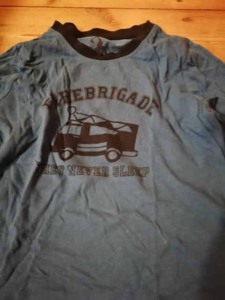 Pyžamo s obrázkom hasičskeho auta, lupilu,110