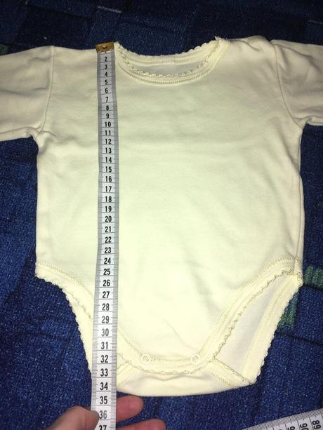 Bledo žlté body s ozdobným lemovaním, 62