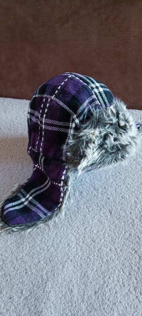 Čiapka s kožušinou / ušianka 5-8r, takko,122