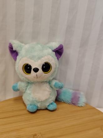 Mätový plyšový lemur, veľké oči, dlhý chvost 15 cm,