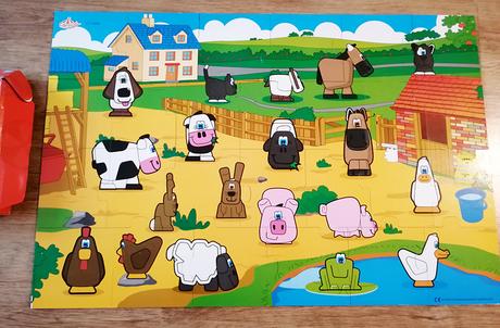 Velke puzzle na zem drevene, 