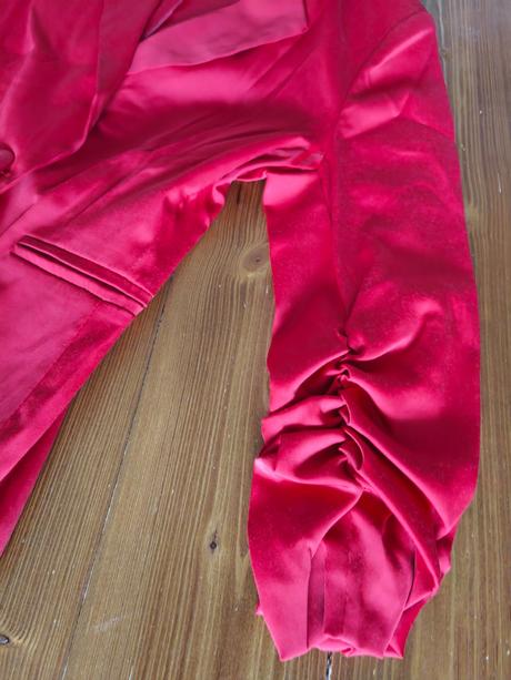 Kratke sako xs-s cervene, amisu,s