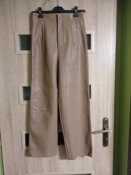 Koženkové nohavice cropp, s