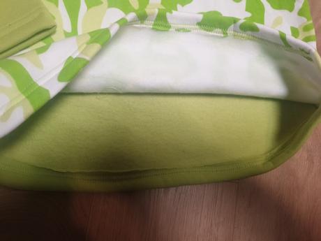 Zateplena mikina v syto zelenej farbe, 134