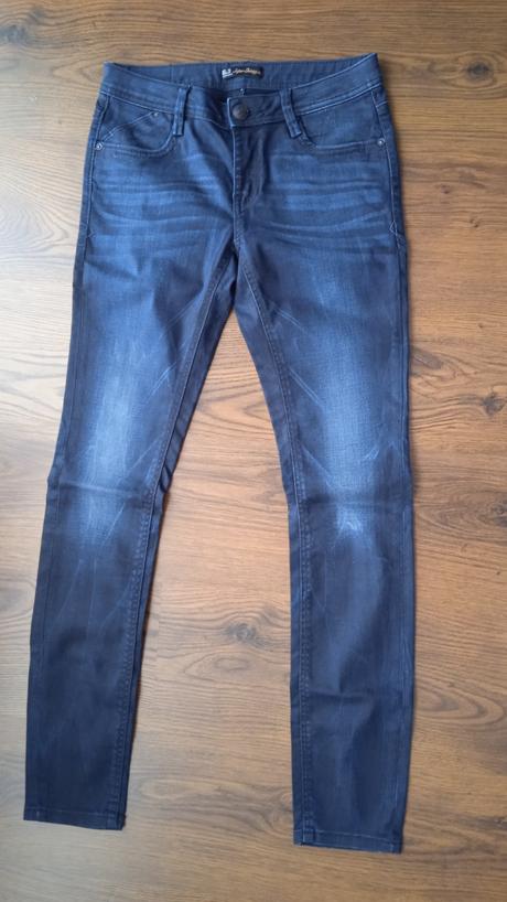 Krásne nenosené džínsy clockhouse, clockhouse,36
