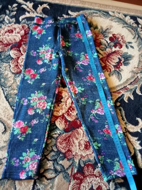 Teplučké kvetované legíny, 128