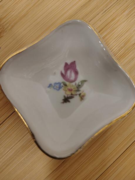 Vintage mini porcelán pre bábiky tulipán 3 ks 70.r,