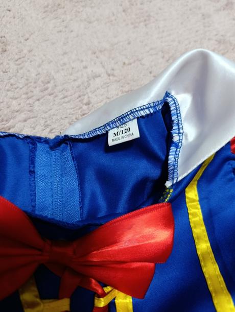 Kostým na karneval snehulienka, 
