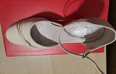 Dámske lodičky 38biele, 38