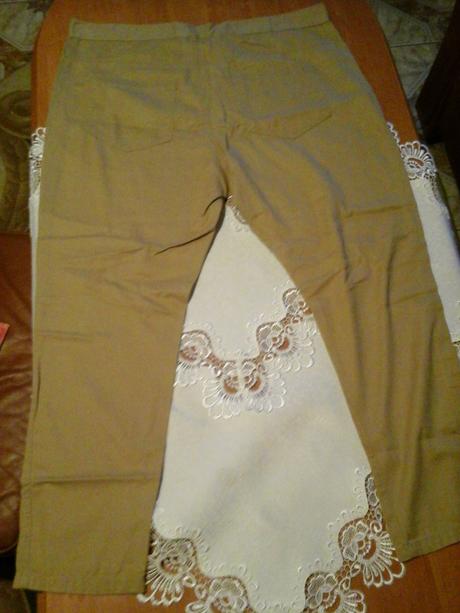 Chino nohavice, 32