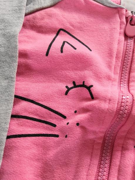 Mikinky, reserved,74