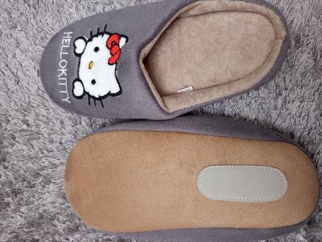 Sivé papučky hello kitty, 38
