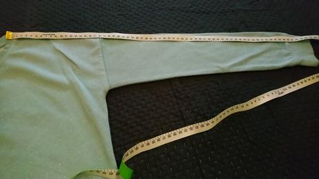 Svetrík a tričko s, amisu,s