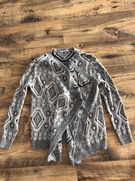 Bezovo zlatý kardigan, s