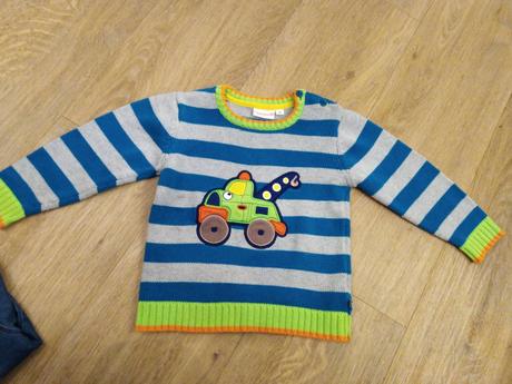 Veselý pásikavy svetrík, 92