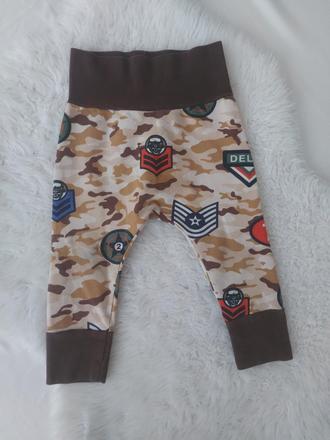 Pudlové štýlové tepláky maskačové, 92