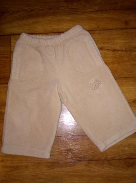 Hnede flisove teplaciky s mackom 74 top stav, 74