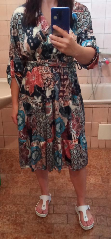 Odskúšané šaty, m