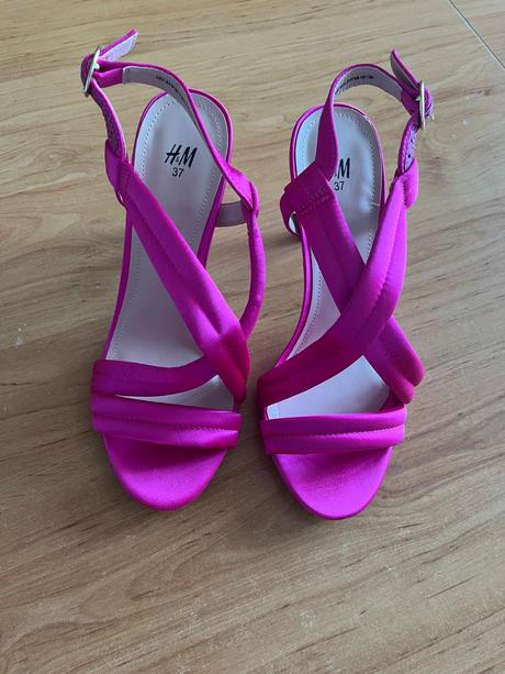 Nenosene damske sandale, h&m,37