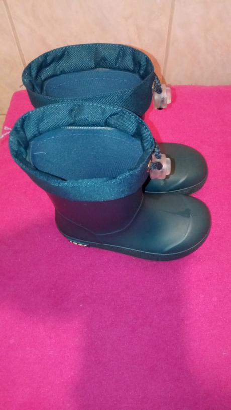 Barefoot gumáky, 24