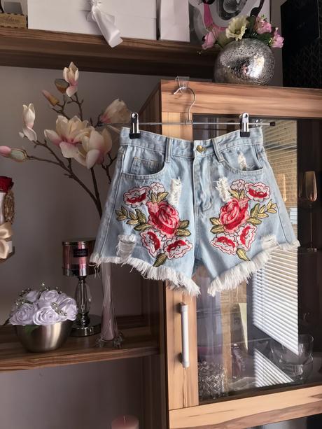Denim šortky s výšivkou, xs