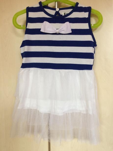 Šaty s prúžkom, 98