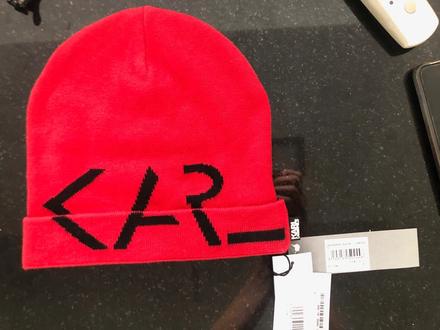 Čiapka karl lagerfeld červená, s