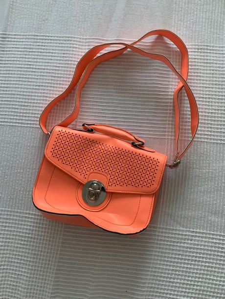 Lososová kabelka, new look