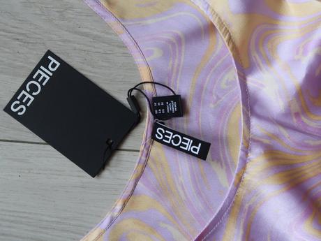 Nové. krásne šaty pieces - veľkost xl/42, 40 / 42 / l / xl