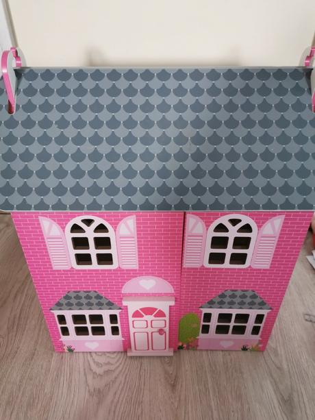 Domček pre bábiky,