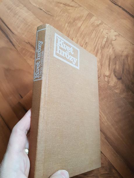 Kniha kvet hrôzy hana zelinova,