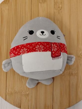 Plyšový tuleň so šálom anderson squishmallows 13cm,
