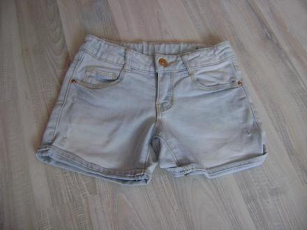 Šortky riflove, zara,104