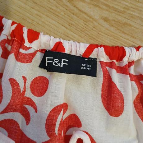 Bielo-červené kvetované dlhé šaty, f&f,48