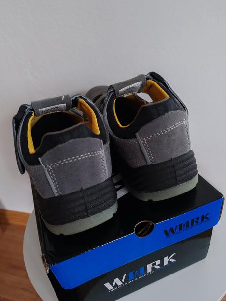 Pracovné topánky, 39