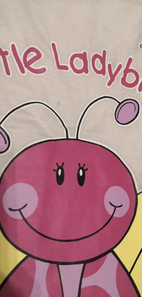 Pyžamko s včielkou, 122