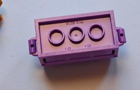 Lego truhlica, diamanty a aladinova lampa,